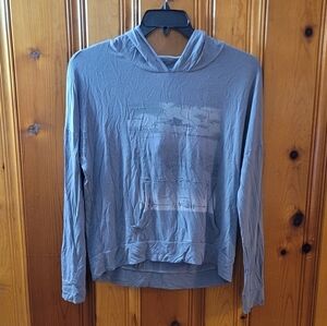 WOMEN'S AMERICAN EAGLE HOODED TOP.